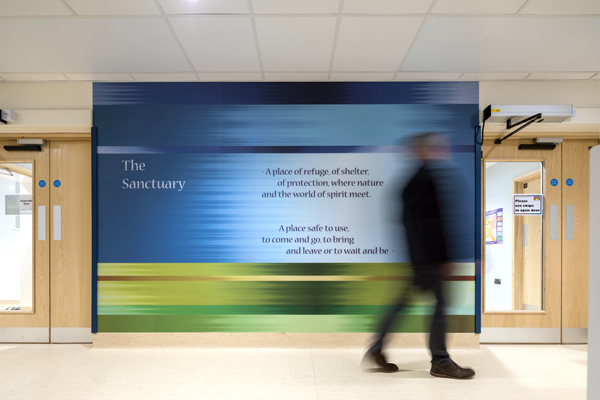 Artist, Ptolemy Mann, weaves a spell in Bristol hospital sanctuary