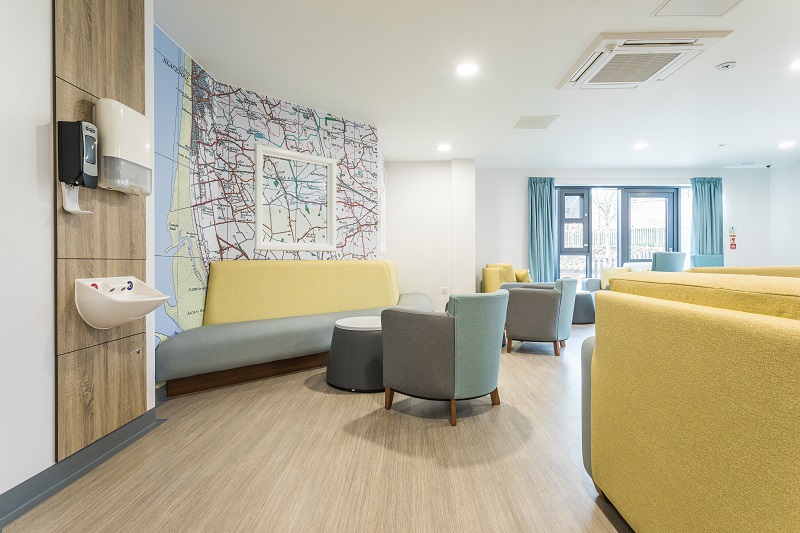 The centre has 28 en-suite bedrooms, communal facilities, and expansive gardens and outdoor therapy areas