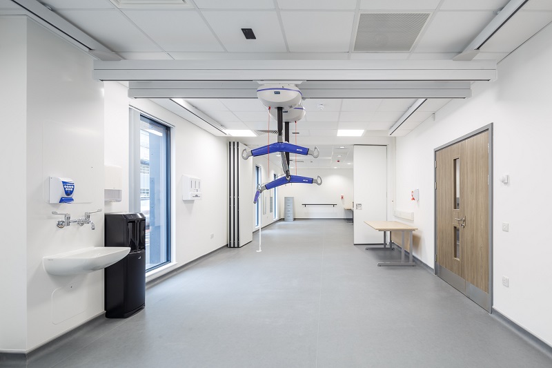 Modern interior design lends a fresh and contemporary atmosphere, which also supports patients’ sensory needs