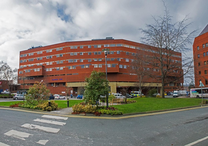 Leeds Teaching Hospitals NHS Trust is working with Vital Energi to reduce its carbon footprint through a number of measures, including low-energy lighting upgrades and the decarbonisation of heating systems
