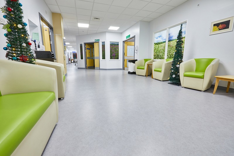 The Modul'up range is ideal for high-traffic applications, is easy to clean, and provides outstanding indentation resistance. The Dove colourway was chosen for the reception area and paediatric staff and changing facilities