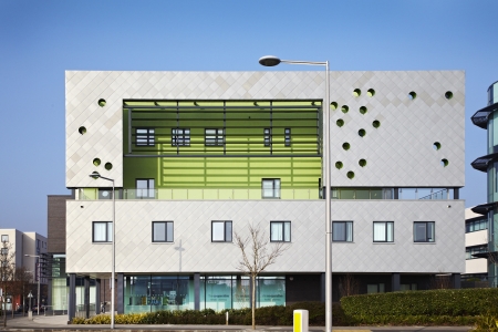 Technal windows and curtain walling help create energy-efficient health centre