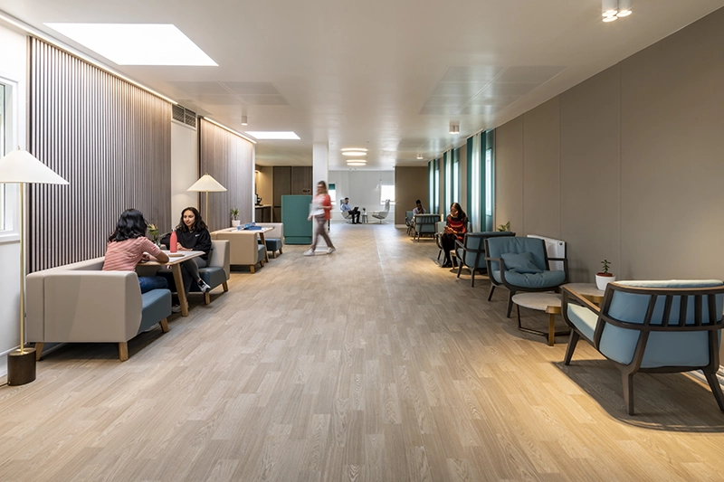 Barts Health - Whipps Cross, London, UK.
Image Credit: Sonnemann Toon Architects / Dave Parker Photography