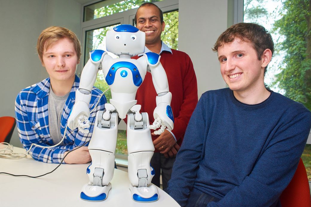 University robots to improve the care of older people, patients and autistic children
 
