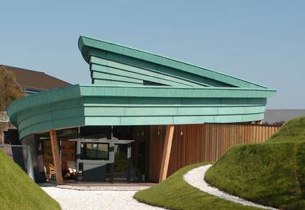 Flagship cancer centre design team scoops industry 'Oscar'