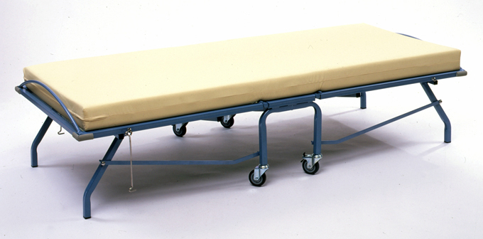 2ft 6ins 'GLIDEAWAY' guest bed in Light Blue