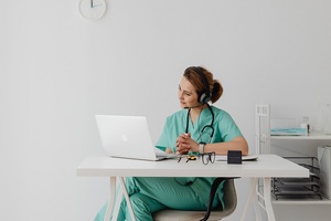 How HCPs are utilising medical podcasts