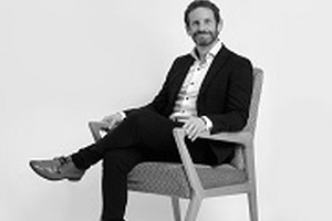 Knightsbridge Furniture welcomes business development manager back into the fold