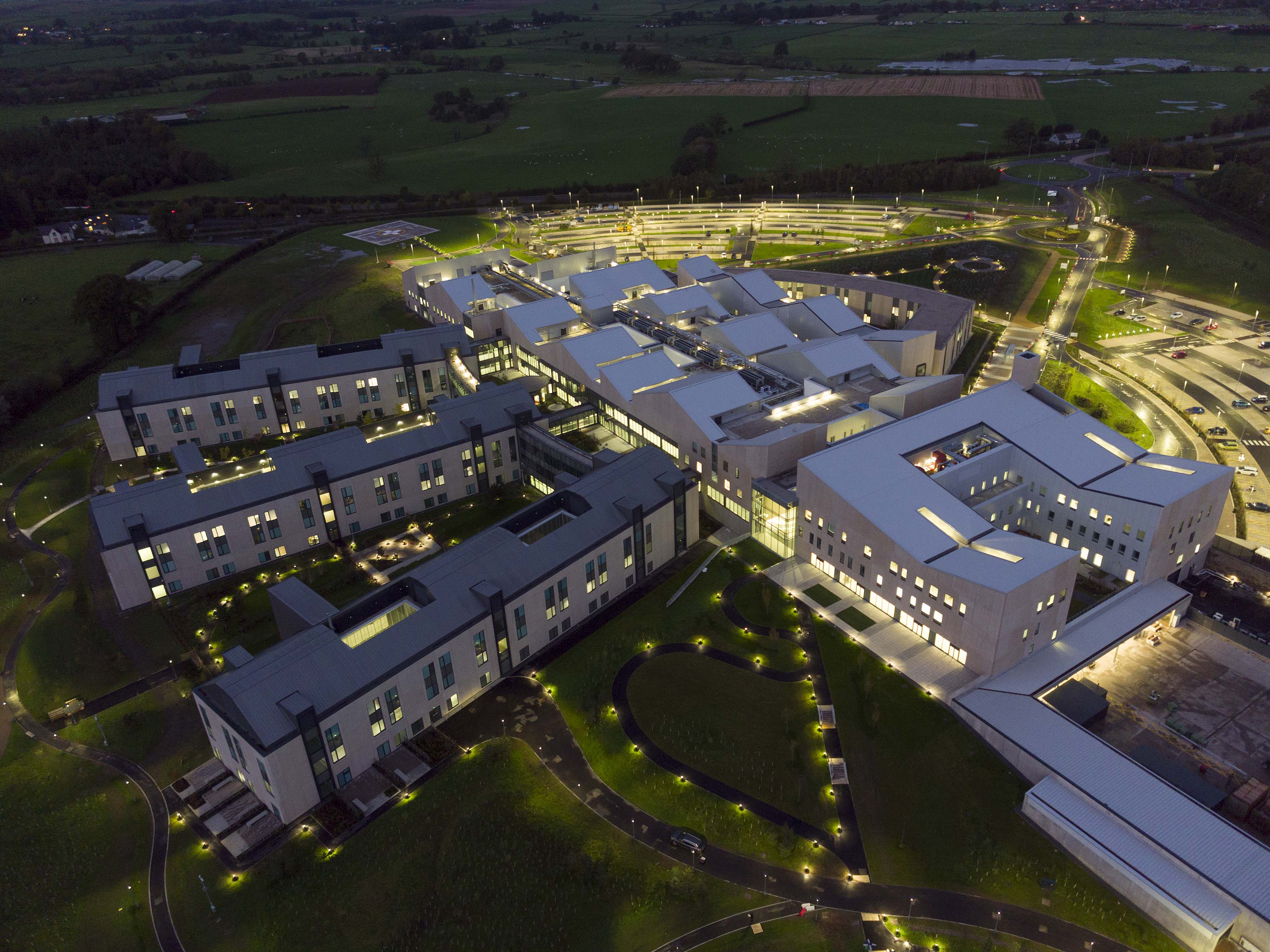 New Dumfries and Galloway Royal Infirmary opens

