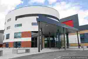 Robot helpers revolutionise new Scottish hospital