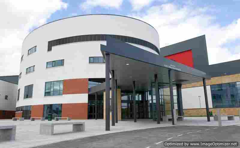 Robot helpers revolutionise new Scottish hospital