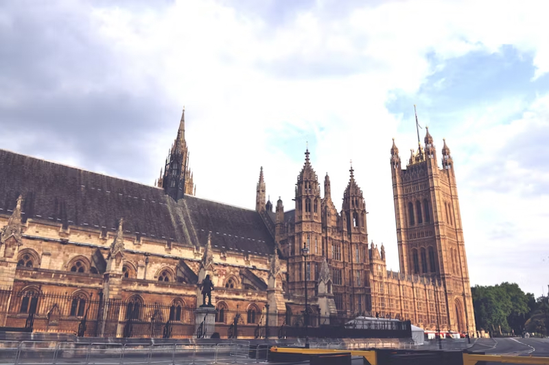 The New Hospital Programme is under immediate review, says Rachel Reeves